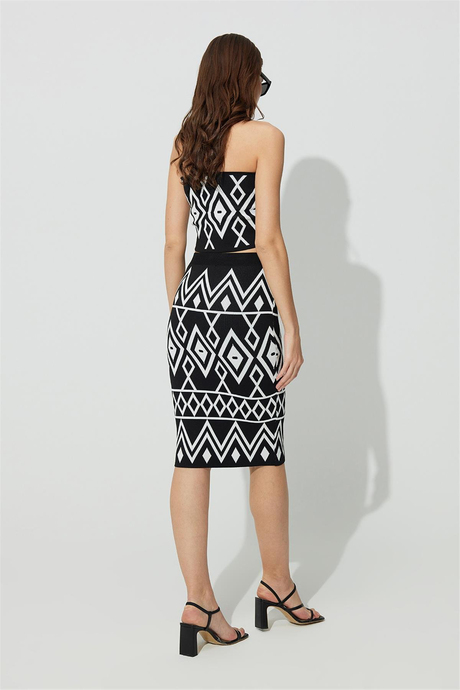 Siyah Ekru Geometrik Desenli Büstiyer SS23CT4658Sİ