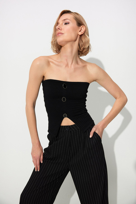 Siyah Göbek Üçgen Detaylı Büstiyer SWA4656Sİ