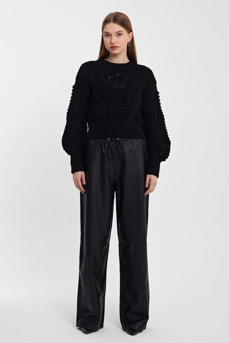 Siyah Örgü Desen Bisiklet Yaka Triko Kazak