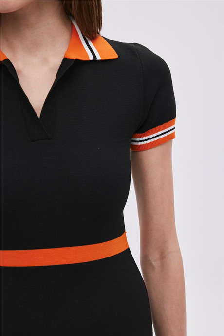 Siyah Polo Yaka Triko Elbise