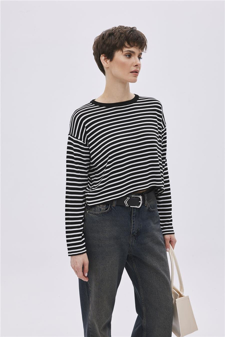 SİYAH ÇİZGİLİ BASİC KAZAK