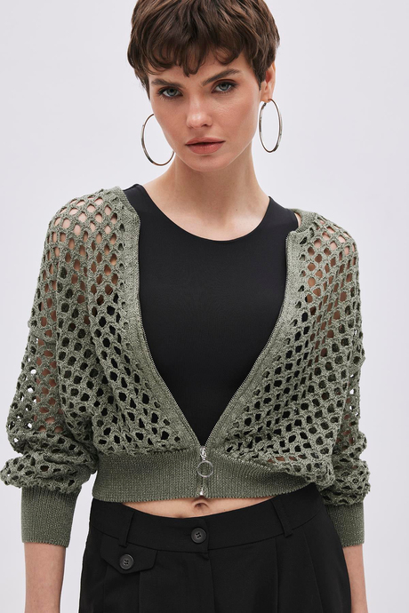 DELİKLİ TRİKO HIRKA