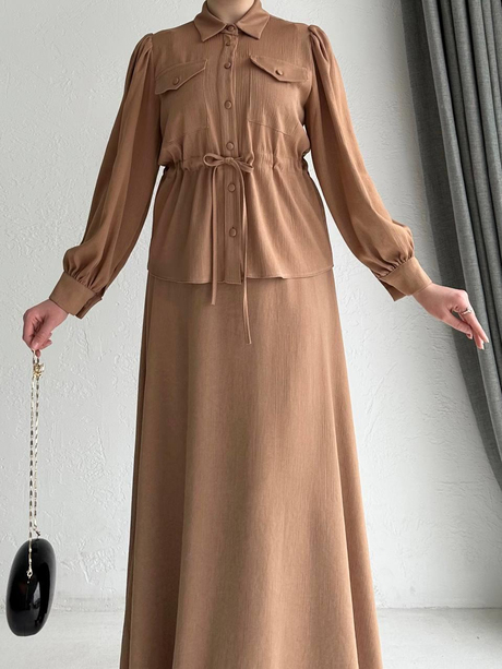 Bağlamalı Saten Etekli Takım Bej