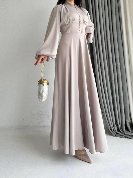 Balon Kol Düğmeli Saten Elbise Taş