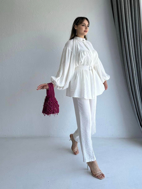 Beli Kemerli Büzgülü Takım Ekru | Moda AlaBeli Kemerli Büzgülü Takım Ekru