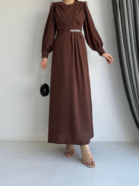 Beli Taşlı Krep Drapeli Abiye Kahverengi