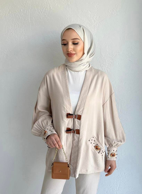 Boncuk Ve Kemer Detaylı Hırka Bej - Moda AlaBoncuk Ve Kemer Detaylı Hırka Bej