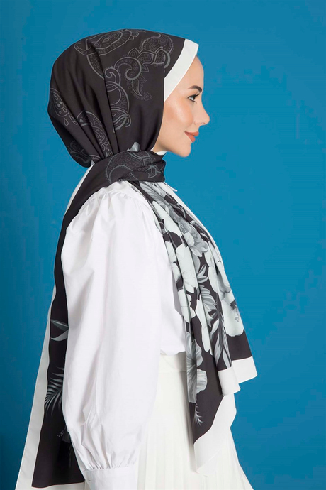 Çiçek Desenli Şal - Beyaz