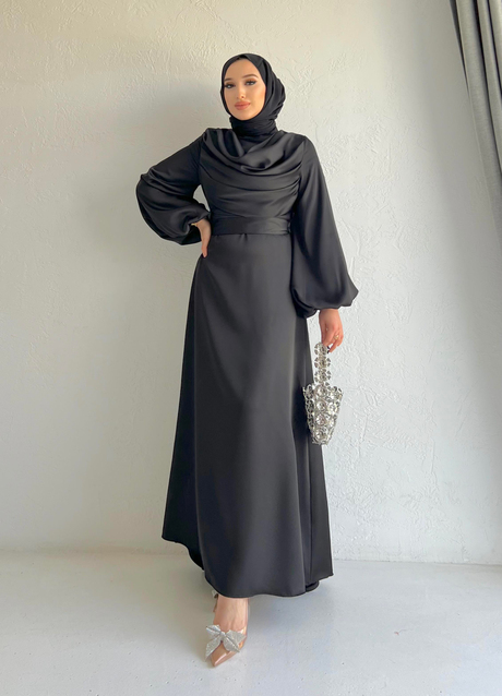 Degajeli Saten Elbise Siyah | Moda AlaDegajeli Saten Elbise Siyah