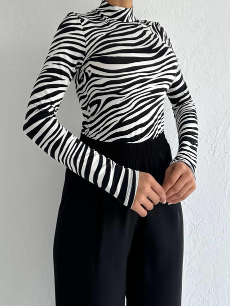 Desenli Balıkçı Body Siyah/Beyaz - Moda AlaDesenli Balıkçı Body Siyah/Beyaz