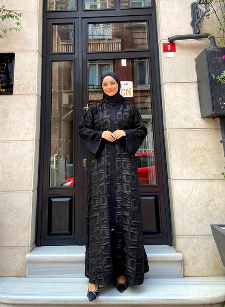 Desenli Keten İpek Abaya Siyah