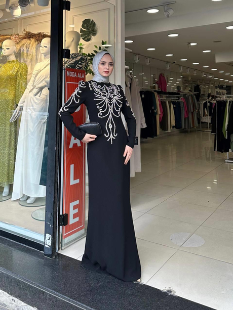 Desenli Taşlı Krep Abiye Siyah
