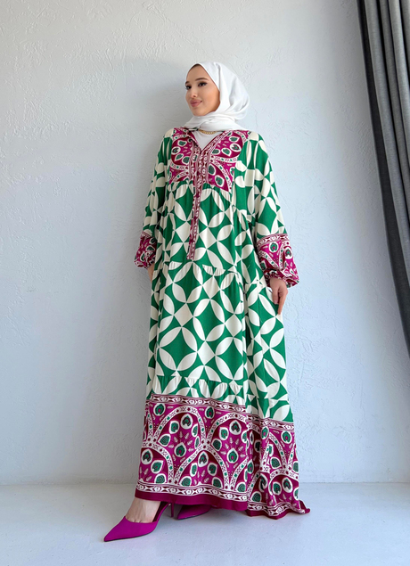Desenli viskon elbise Benetton Yeşili - Moda AlaDesenli viskon elbise Benetton Yeşili