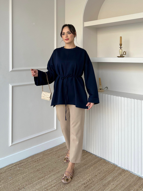 Dikiş Detaylı Yırtmaçlı Sweatshirt Lacivert