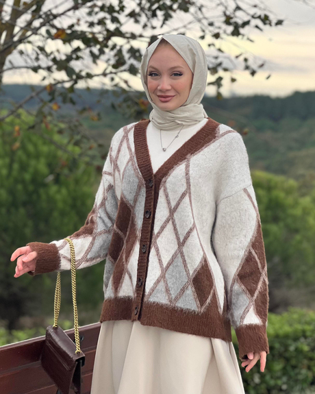 DİLVİN BAKLAVA DESEN HIRKA Kahverengi