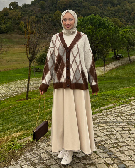 DİLVİN BAKLAVA DESEN HIRKA Kahverengi