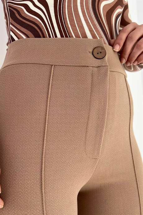 Düğmeli İspanyol Paça Pantolon Bej