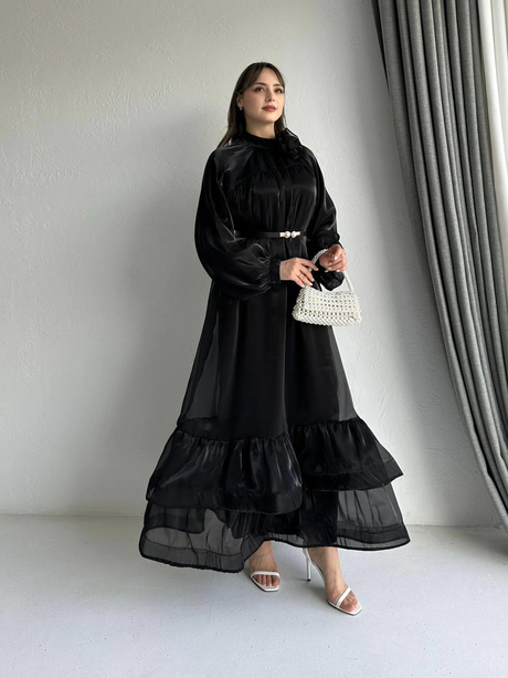 Gül Broşlu Organze Elbise Siyah | Moda AlaGül Broşlu Organze Elbise Siyah