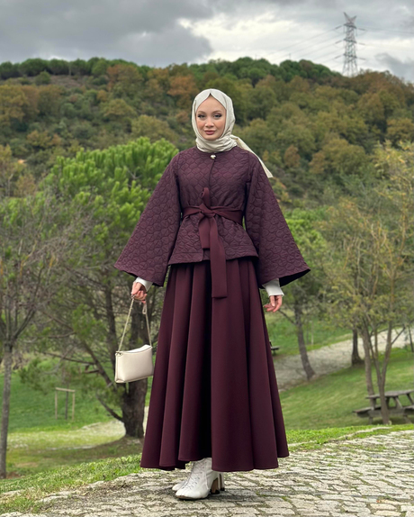 KAPİTONE ETEKLİ TAKIM Bordo