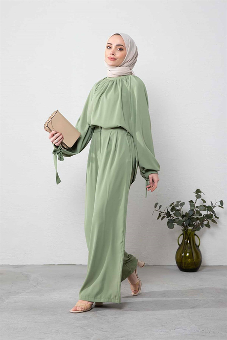 Kolu Bağcıklı İkili Takım Çağla - Moda AlaKolu Bağcıklı İkili Takım Çağla