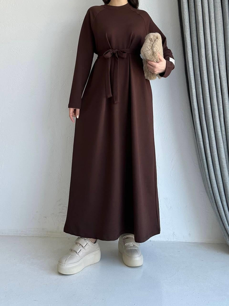 Kolu Etiket Detaylı  Elbise Kahverengi