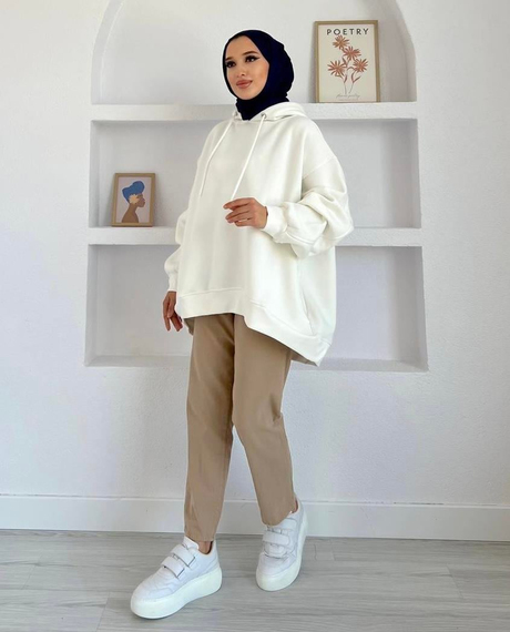 Kolu Pileli Üç İplik Sweatshirt Ekru