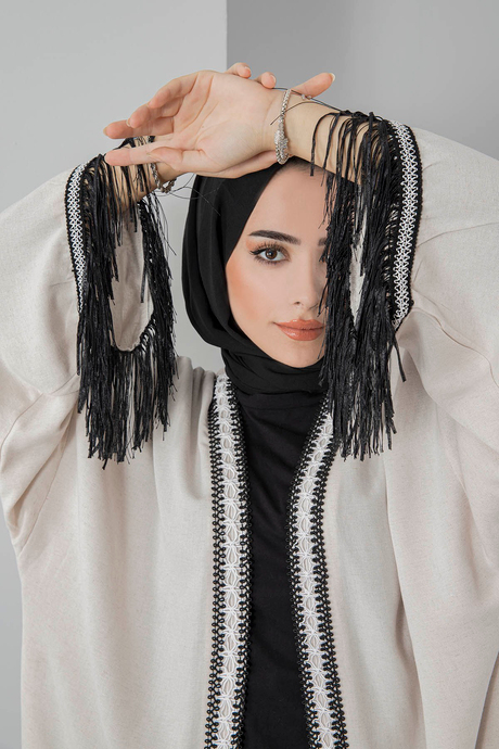 Kolu Püsküllü Kimono