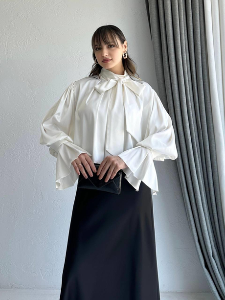 Kravatlı Saten Bluz Ekru - Moda AlaKravatlı Saten Bluz Ekru