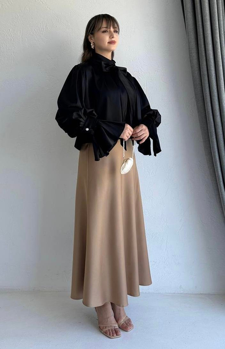 Kravatlı Saten Bluz Siyah - Moda AlaKravatlı Saten Bluz Siyah
