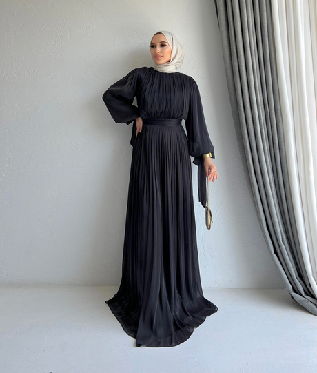 Mini Piliseli Elbise Siyah | Moda AlaMini Piliseli Elbise Siyah
