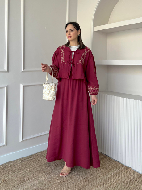 Nakışlı Etekli Takım Bordo