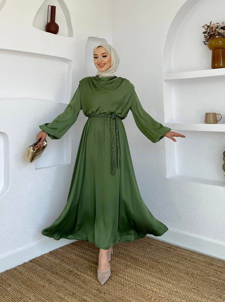 Örgü Kemerli Saten Elbise Çağla - Moda AlaÖrgü Kemerli Saten Elbise Çağla