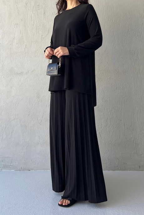Piliseli Pantolonlu Sandy Takım Siyah - Moda AlaPiliseli Pantolonlu Sandy Takım Siyah