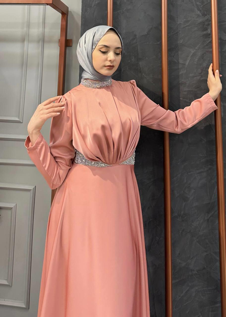 Yakası Ve Beli Taşlı Saten Abiye Somon