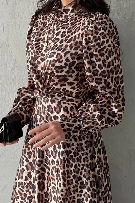 MODA ALA Zara Desenli Saten Elbise Kahverengi | Şık ve Zarif Tesettür ElbiseZara Desenli Saten Elbise Kahverengi