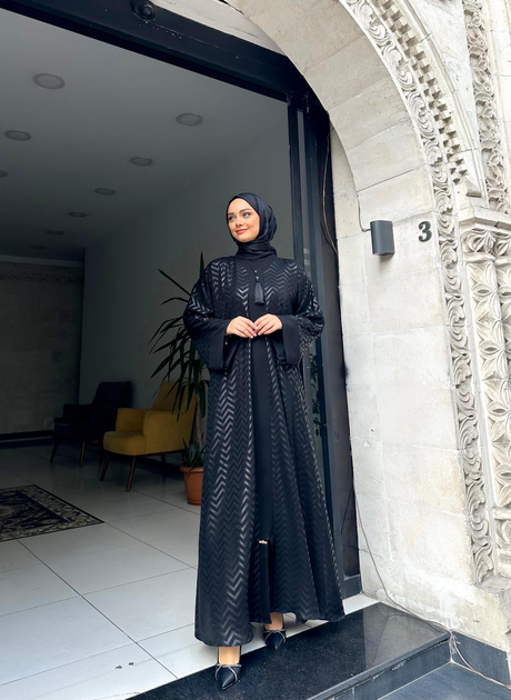 Zigzag Desenli Vakko Abaya Siyah