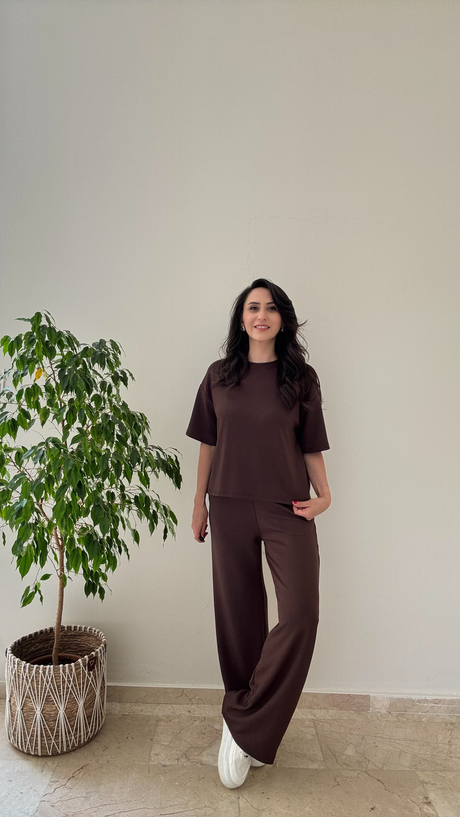 Bisiklet Yaka Kısa Kol Model Takım Kahve