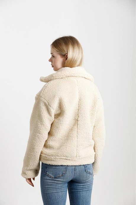 Kadın Bej Çift Cepli Astarlı Oversize Peluş Welsoft Mont