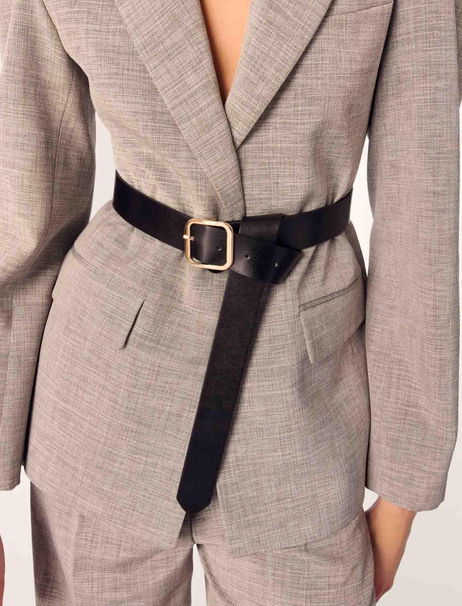 Siyah Kemerli Blazer