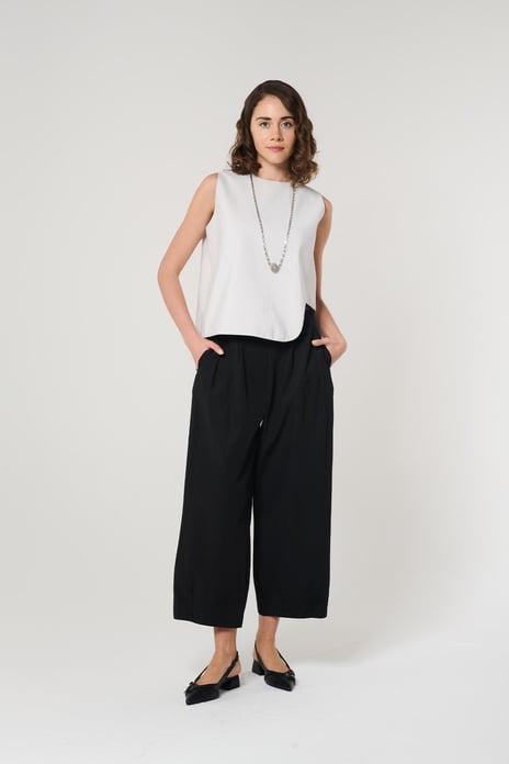 Siyah Renk Crop Pantolon