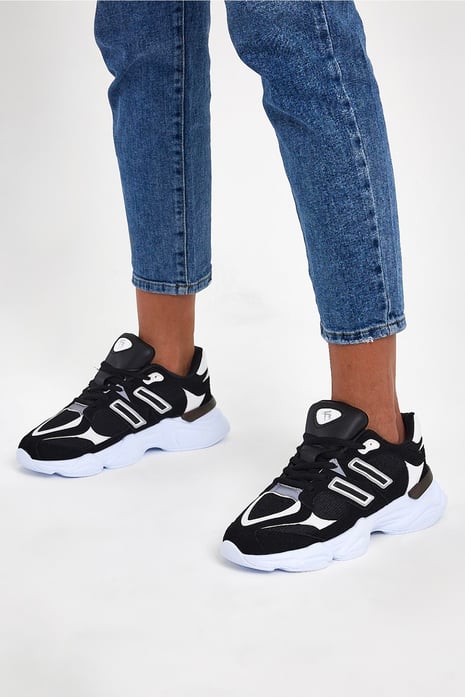 Rahat Kalıp Unisex Siyah Beyaz Spor Ayakkabı TBFRV10