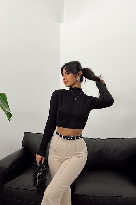 Korsaj Dik Yaka Bluz Siyah