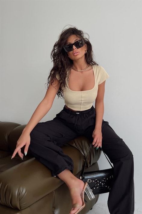 Korsaj Dikişli Bluz Bej