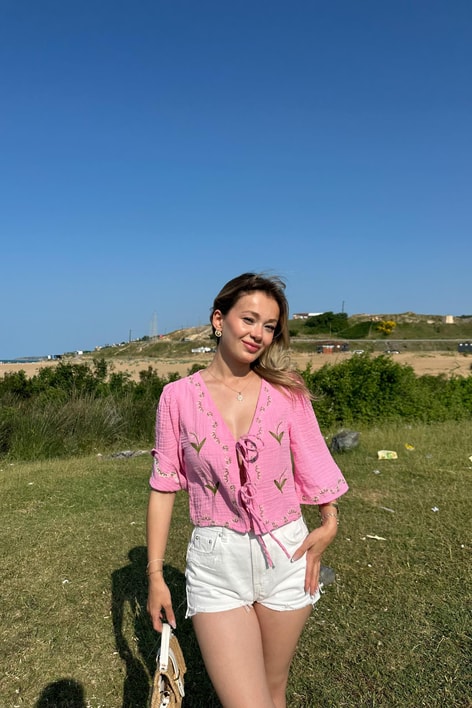 Müslin Kumaş Nakışlı Bluz Pembe