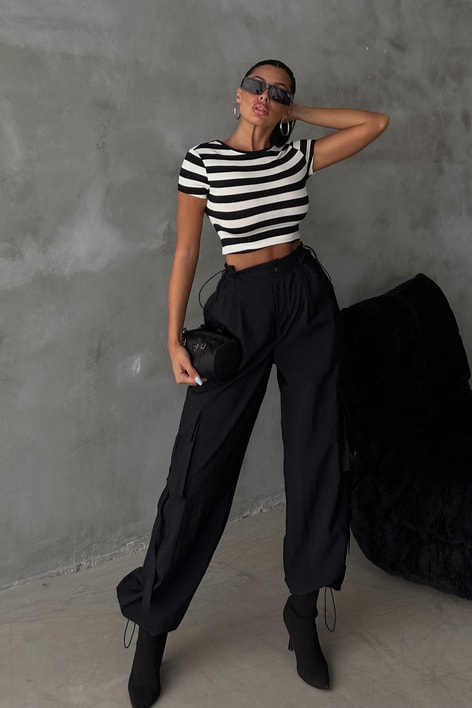 Sırt Dekolteli Line Bluz Siyah-Beyaz