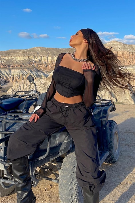 Tül Kol Kare Yaka  Bluz Siyah