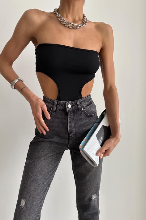 Bel Dekolteli Straplez Bodysuit Siyah