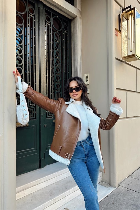 İçi Kürklü Kemer Detay Deri Ceket Kahve