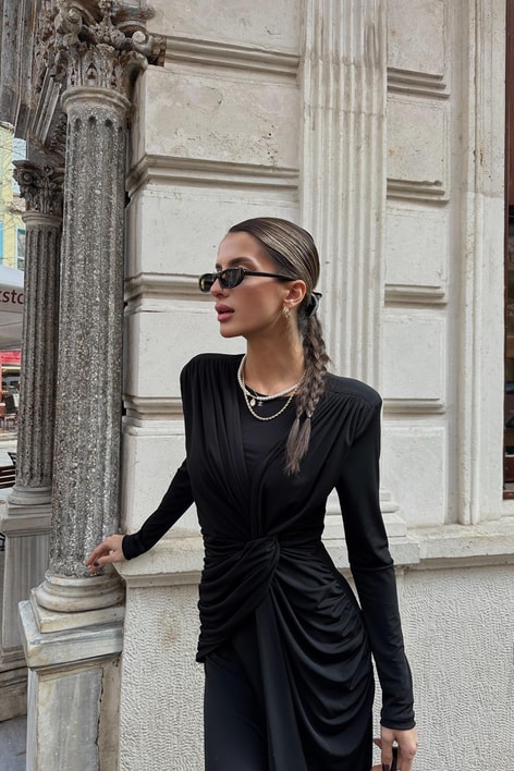 Drapeli Yırtmaçlı Elbise Siyah