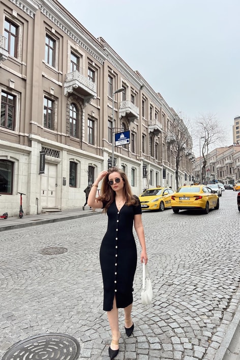 Gold Detay Triko Kalem Elbise Siyah